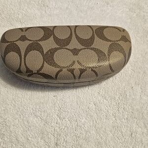 Coach Signature C Logo Hardshell Brown & Tan Clamshell Sunglass Eyeglass Case